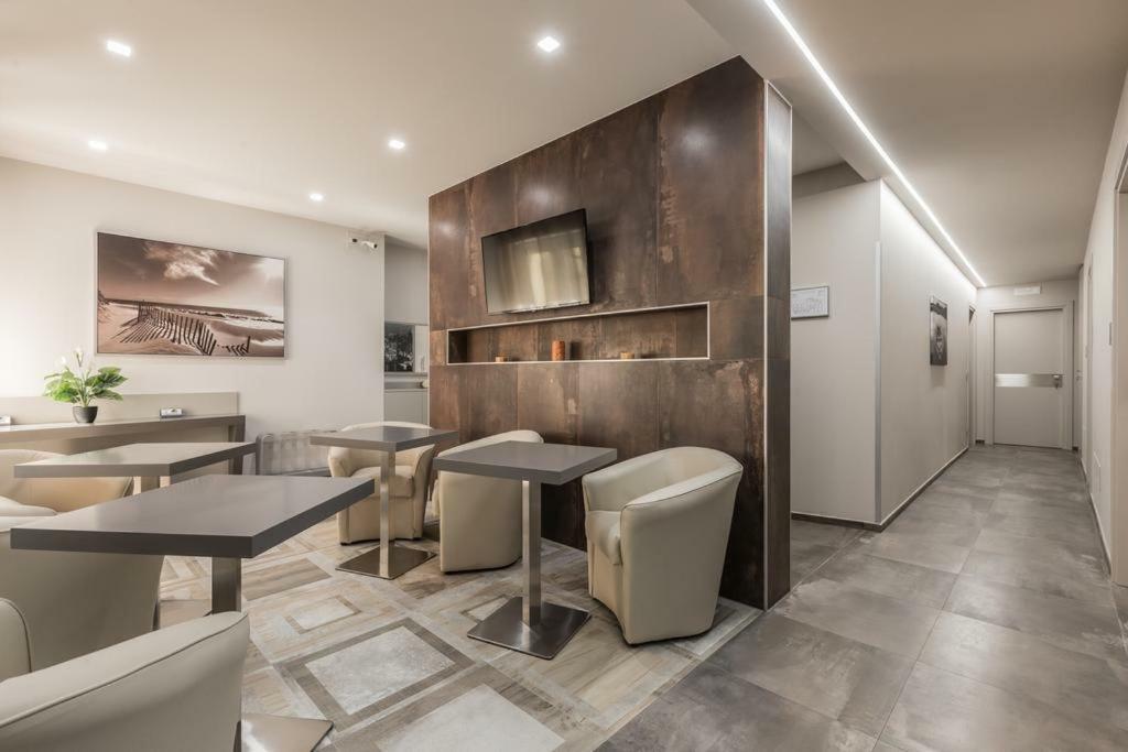 Astoria Suite Apartments Болонья Екстер'єр фото