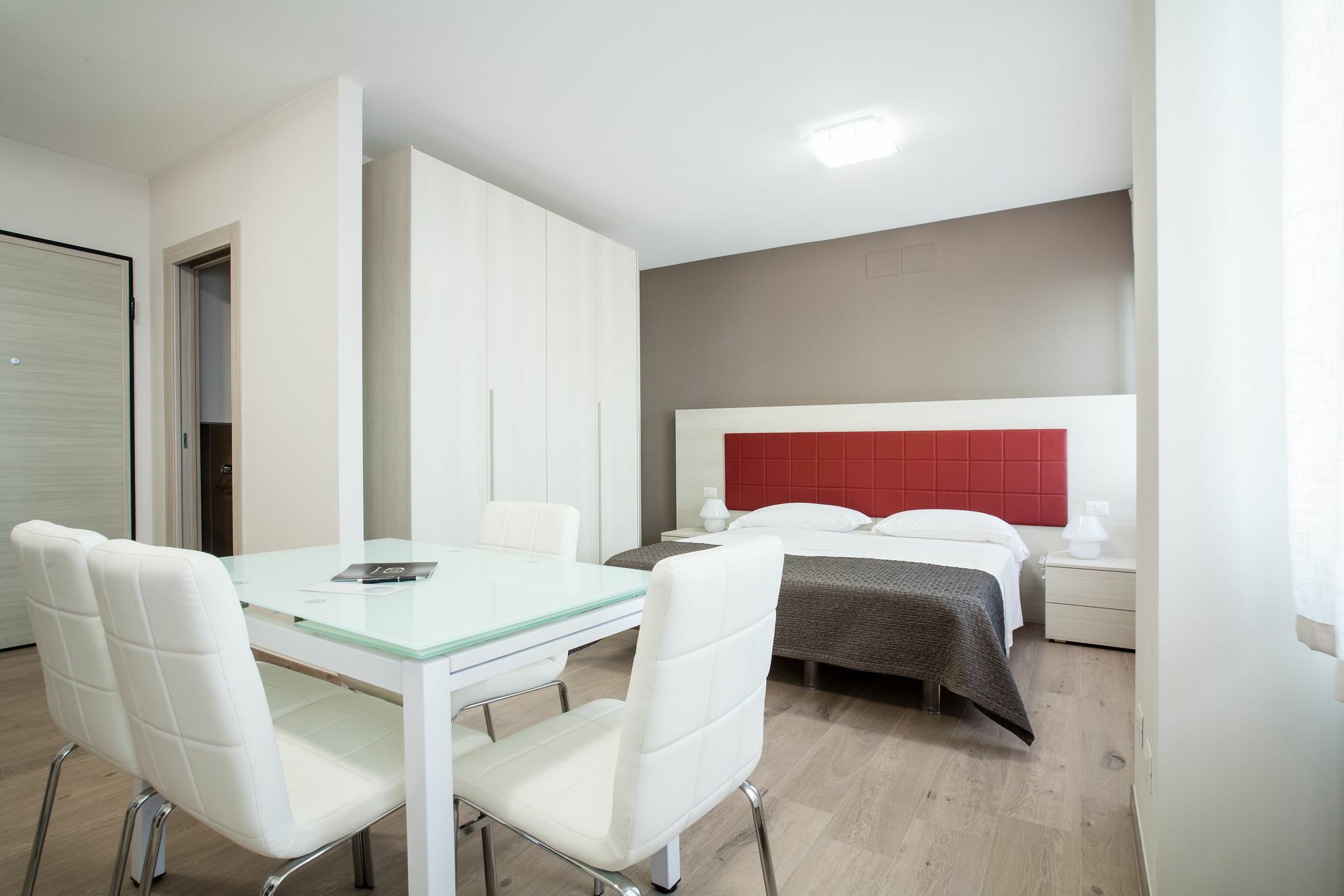 Astoria Suite Apartments Болонья Екстер'єр фото