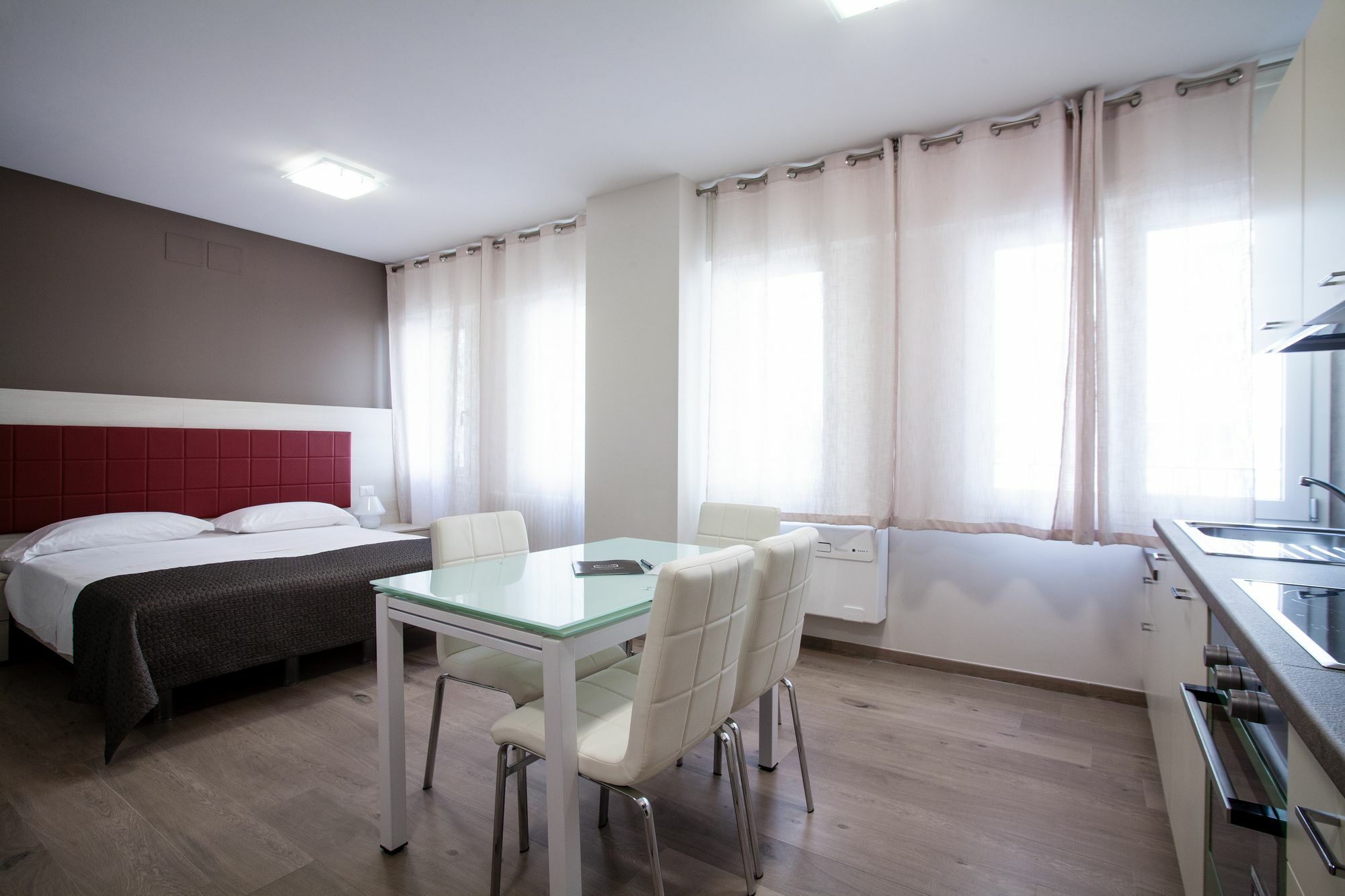 Astoria Suite Apartments Болонья Екстер'єр фото